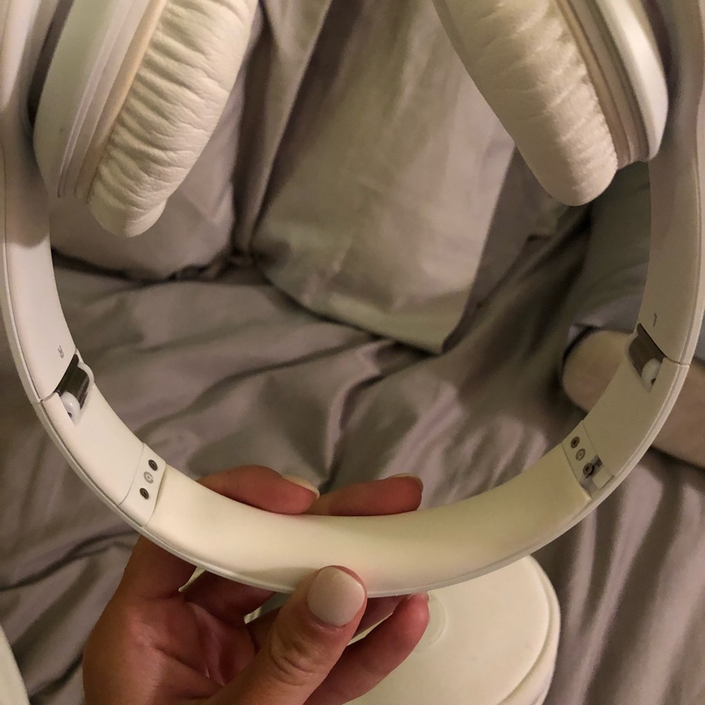Beats - Picture 3 of 6
